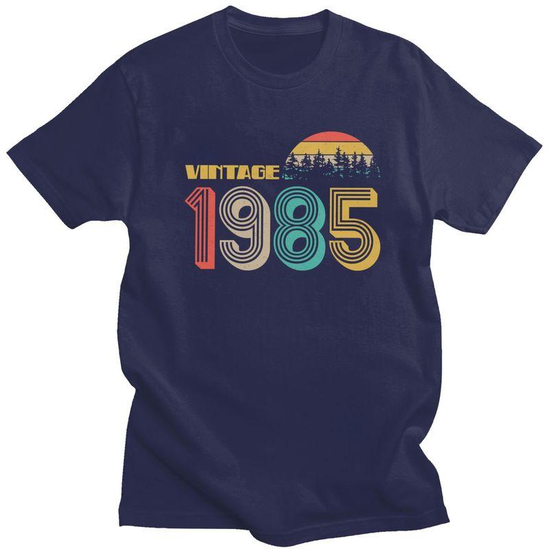 Custom Fashion Vintage 1985 Sun Wilderness 40th Birthday T Shirt Men Tshirt Streetwear Tee 100 Cotton Slim Fit Tshirt Gift 4XL
Custom Fashion Vintage 1985 Sun Wilderness 40th Birthday T Shirt Men Tshirt Streetwear Tee 100 Cotton Slim Fit Tshirt Gift 4XL