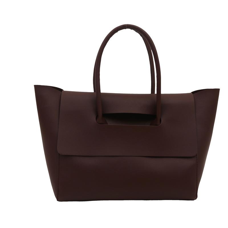 Fashionable Minimalist Urban Tote Bag For Women With Spacious Design And Chic Colors кавовий
Fashionable Minimalist Urban Tote Bag For Women With Spacious Design And Chic Colors кавовий