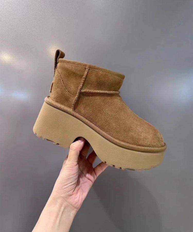 Thick-soled heightening women s boots with integrated fur, Northeast snow boots women s 2025 winter new warm piled thickened short boots 40
Thick-soled heightening women s boots with integrated fur, Northeast snow boots women s 2025 winter new warm piled thickened short boots 40