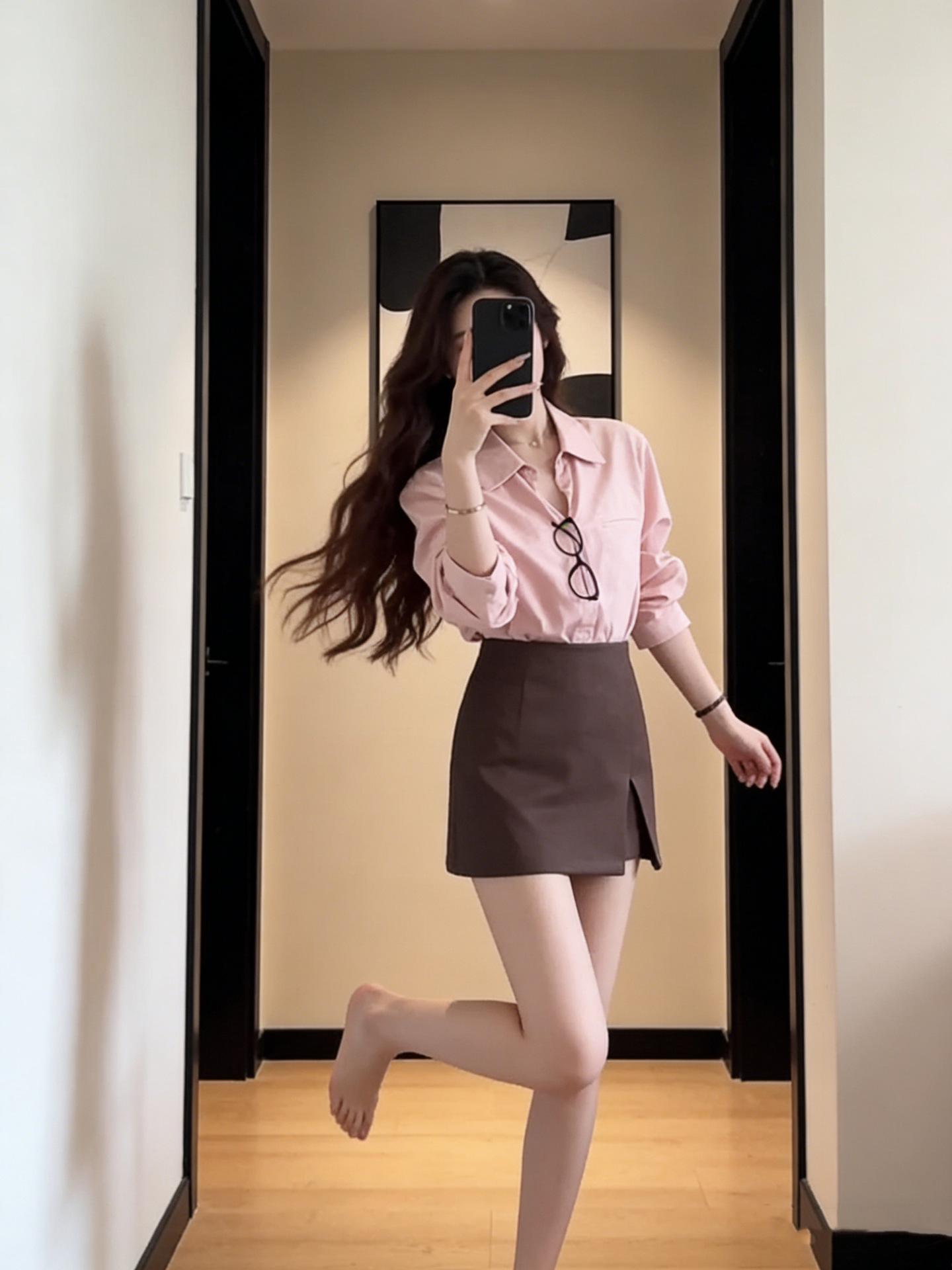 2026 Spring Women s Korean Style Two-Piece Set: Pink Shirt Top & Brown A-line Skirt XL
2026 Spring Women s Korean Style Two-Piece Set: Pink Shirt Top & Brown A-line Skirt XL