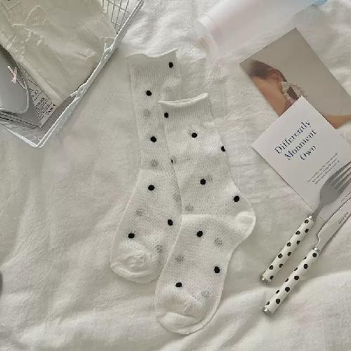70% Wool Woman Socks Super Thick Winter Warmer Long Socks Women Autumn Fashion Japanese Harajuku Retro Crew Socks Christmas Gift EUR 34-39
70% Wool Woman Socks Super Thick Winter Warmer Long Socks Women Autumn Fashion Japanese Harajuku Retro Crew Socks Christmas Gift EUR 34-39