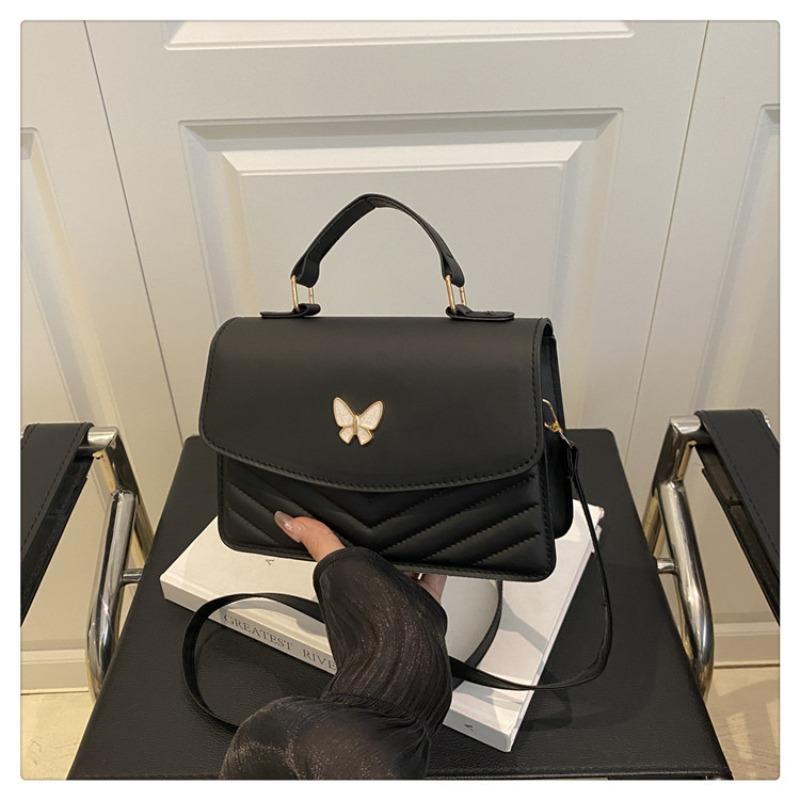 Simple and fashionable summer new solid color casual bow fresh portable shoulder crossbody small square bag чорний
Simple and fashionable summer new solid color casual bow fresh portable shoulder crossbody small square bag чорний