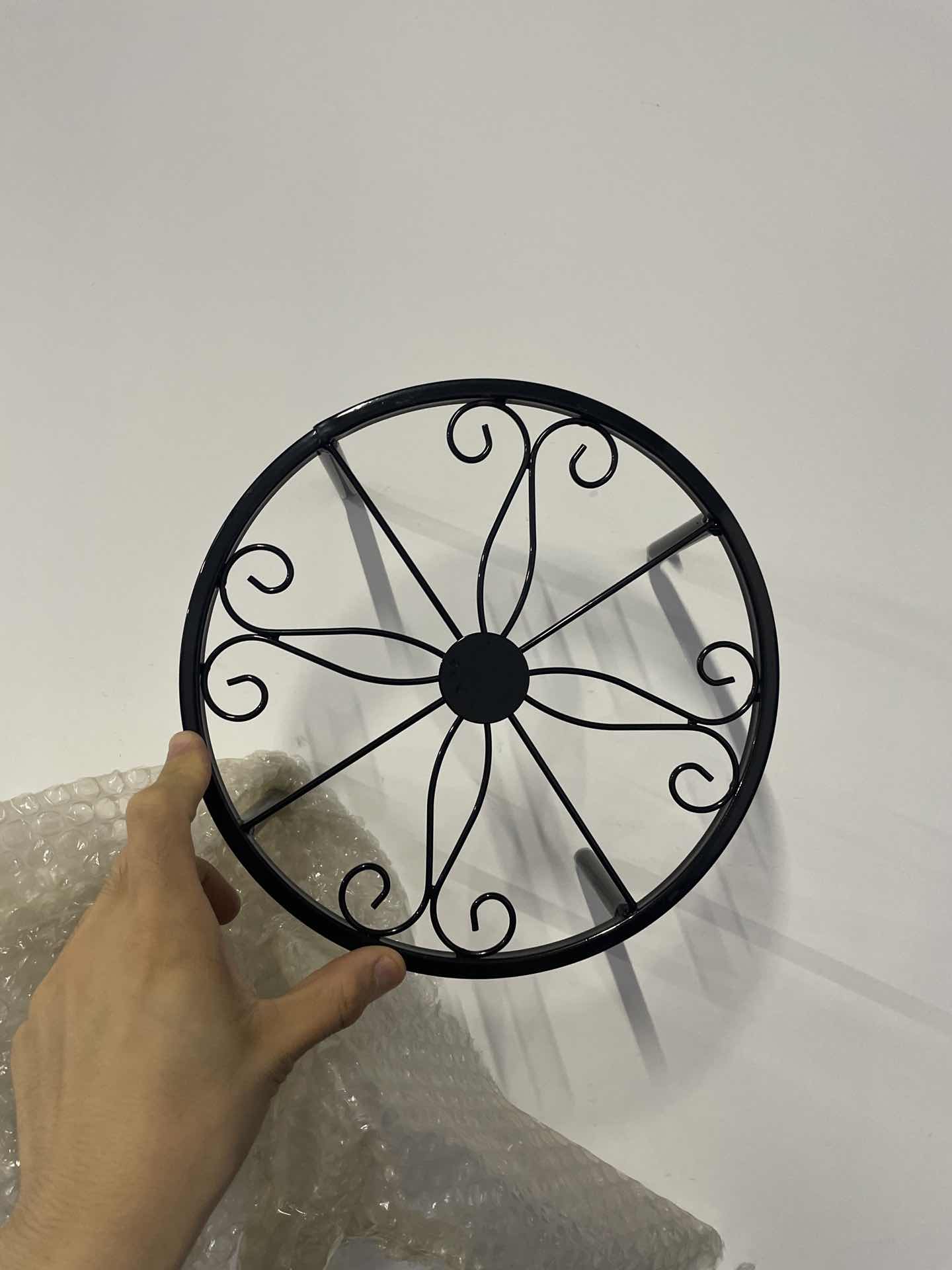 Metal Plant Stand Wrought Iron Flower Pot Holder Indoor Outdoor Decorative Display Rack for Living Room Balcony Garden Patio one size
Metal Plant Stand Wrought Iron Flower Pot Holder Indoor Outdoor Decorative Display Rack for Living Room Balcony Garden Patio one size