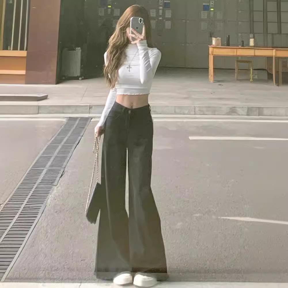 Women s Retro High Waist Wide Leg Black Jeans - Summer Loose, Slimming, Drapey, Frayed Hem, Floor Length. 2XL
Women s Retro High Waist Wide Leg Black Jeans - Summer Loose, Slimming, Drapey, Frayed Hem, Floor Length. 2XL