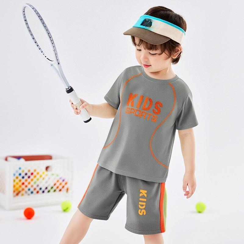 Summer Children s Short-sleeved Jersey Suit Sportswear 2-piece Set Girls Quick-drying Breathable Shorts 160 сірий
Summer Children s Short-sleeved Jersey Suit Sportswear 2-piece Set Girls Quick-drying Breathable Shorts 160 сірий