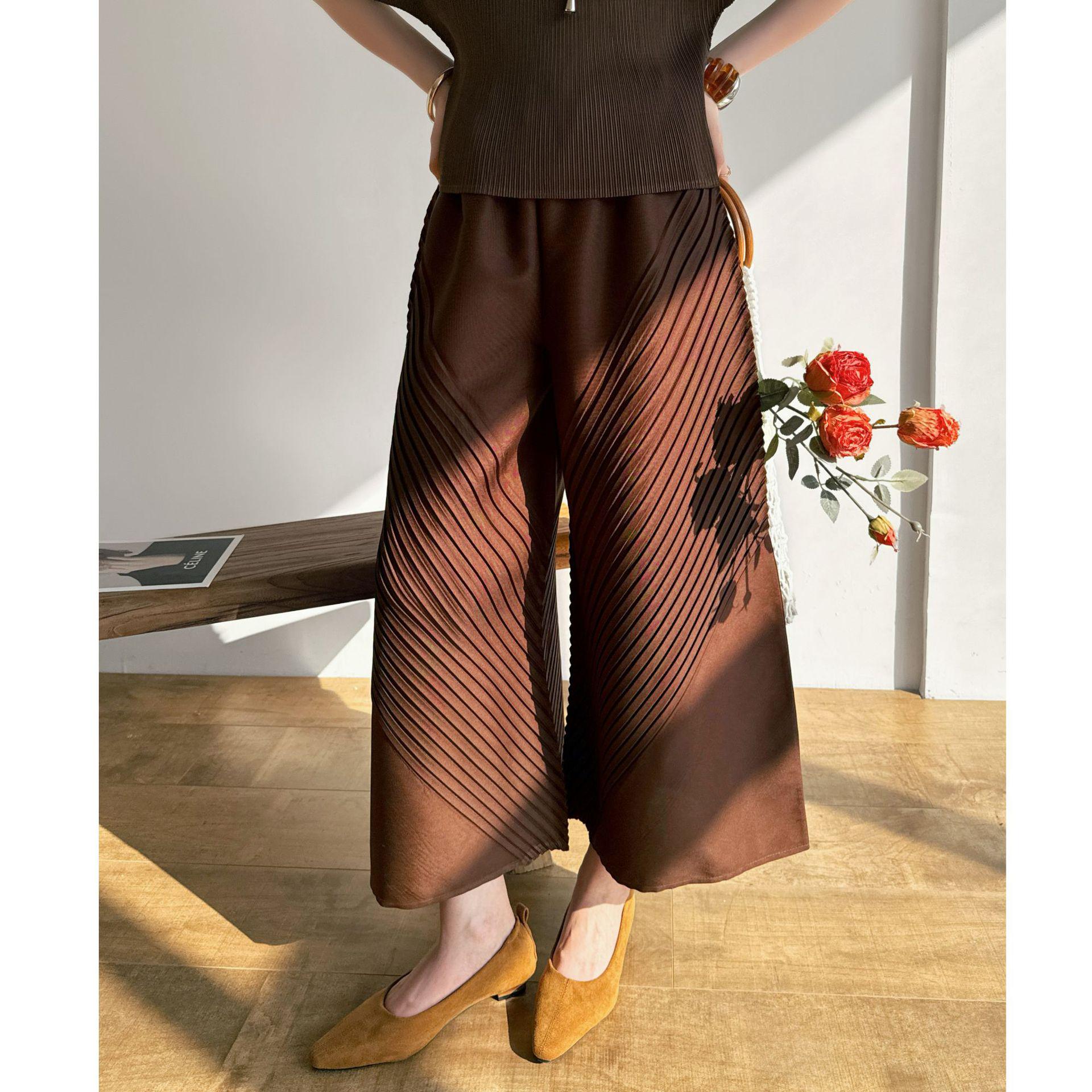 Miyake High-End Pleated Nine-Point Pants - Early Spring 2026 Collection: Stylish, Loose, Casual & Versatile for Commute One Size
Miyake High-End Pleated Nine-Point Pants - Early Spring 2026 Collection: Stylish, Loose, Casual & Versatile for Commute One Size