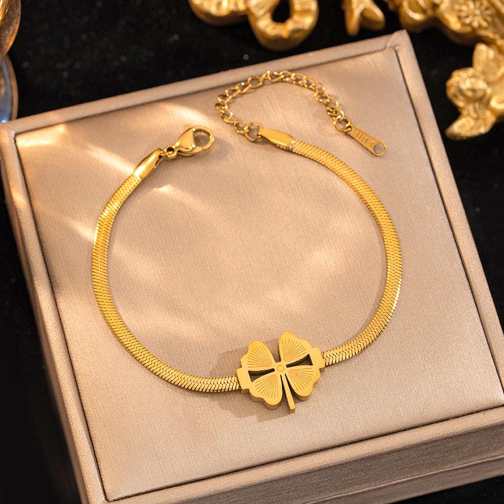 Браслет з титанової сталі в корейському стилі, що не тьмяніє - Модний, стильний та вишуканий дизайн
Браслет з титанової сталі в корейському стилі, що не тьмяніє - Модний, стильний та вишуканий дизайн