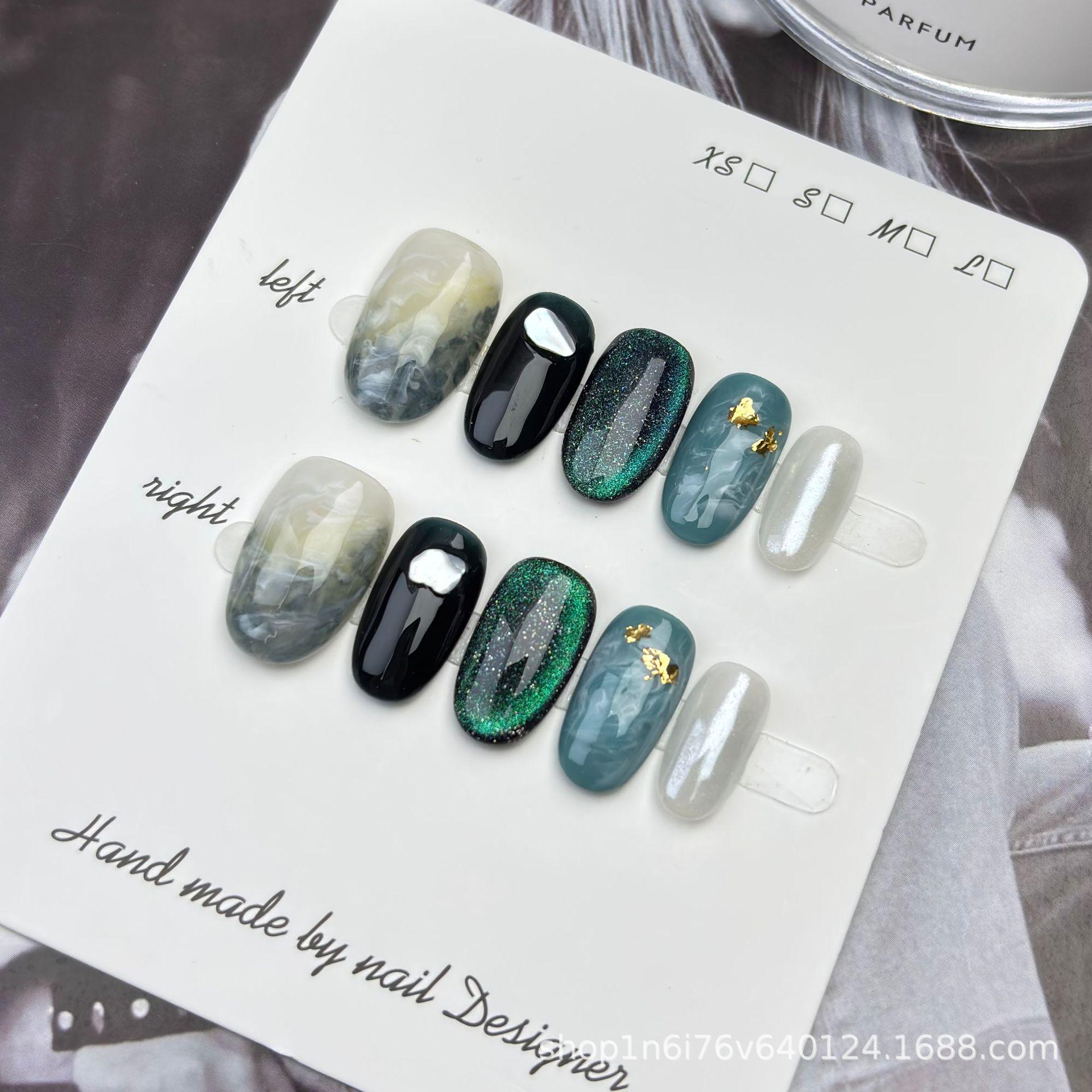 Holographic Galaxy Cat Eye Ombre Short Nails - Handmade, Wearable, and Removable Stickers. Medium
Holographic Galaxy Cat Eye Ombre Short Nails - Handmade, Wearable, and Removable Stickers. Medium