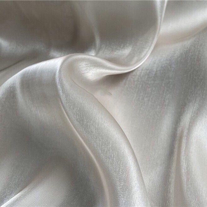 Soft light-weight high-quality soft organza fabric suitable for wedding dresses formal gowns and designer clothing fabrics 1.5M&1M сірий колір
Soft light-weight high-quality soft organza fabric suitable for wedding dresses formal gowns and designer clothing fabrics 1.5M&1M сірий колір