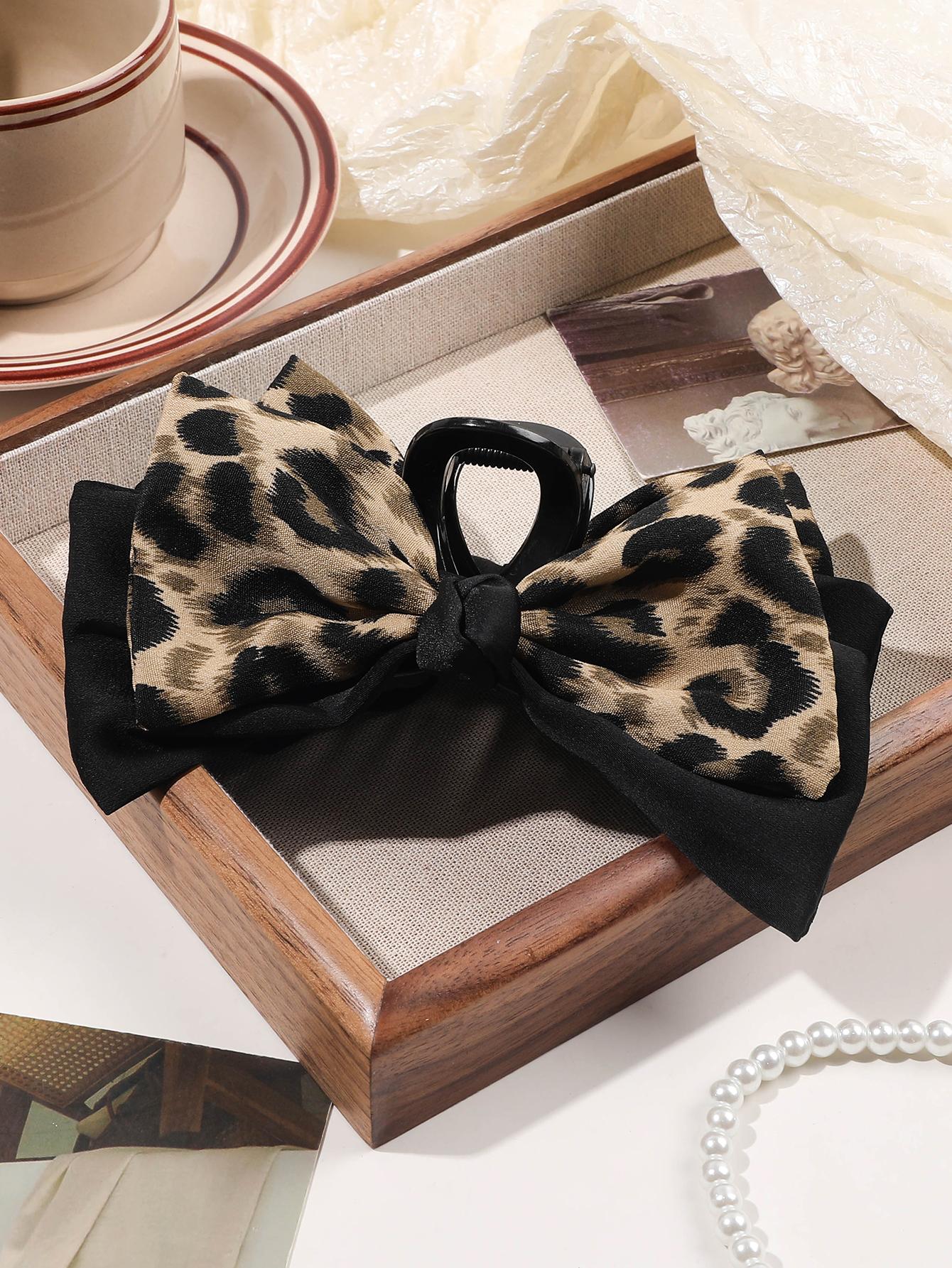 1Pcs Large Claw Clip Hair Bow,Large Size Fabric Ribbon,Claw Jaw Clamps Clips Accessories for Women & Girls Thick or Fine Hair
1Pcs Large Claw Clip Hair Bow,Large Size Fabric Ribbon,Claw Jaw Clamps Clips Accessories for Women & Girls Thick or Fine Hair