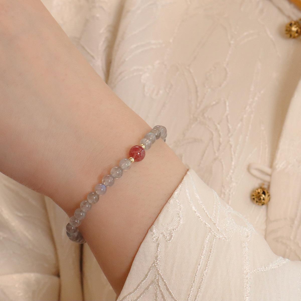 Natural moonstone bracelet women s strawberry crystal bracelet crystal hand jewelry Bangles Women Fashion Jewelry accessories Gift
Natural moonstone bracelet women s strawberry crystal bracelet crystal hand jewelry Bangles Women Fashion Jewelry accessories Gift