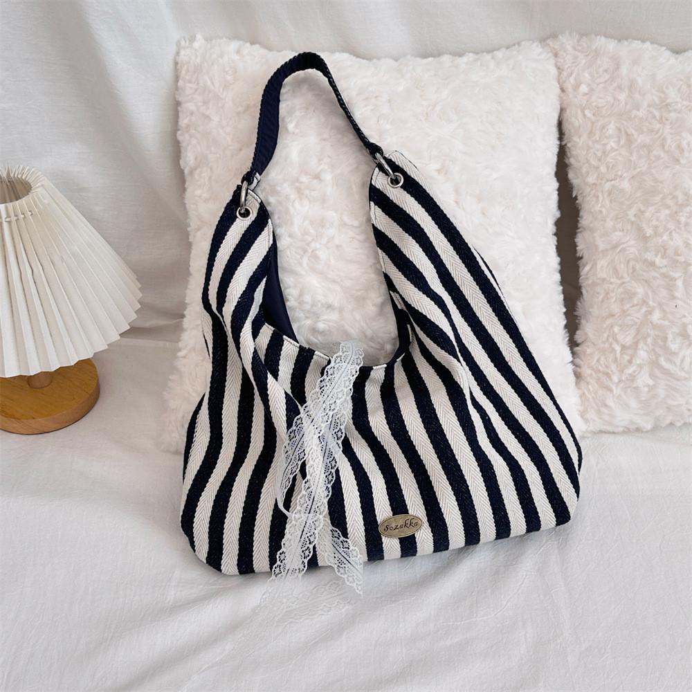 Simple And Elegant Stripe Canvas Tote Bag With Comfortable Single Shoulder Strap синій
Simple And Elegant Stripe Canvas Tote Bag With Comfortable Single Shoulder Strap синій