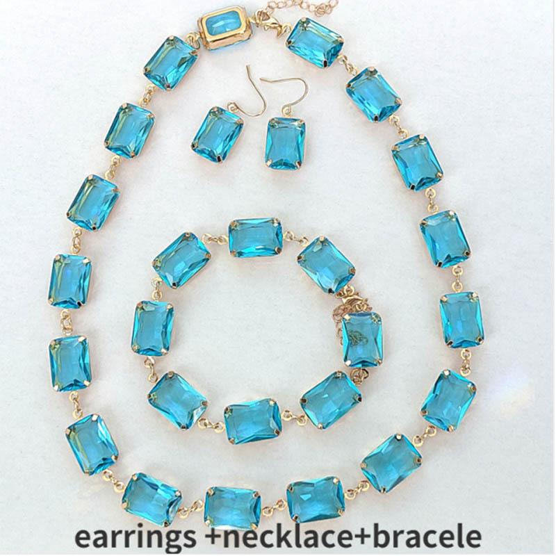 Full Circle Of White Sapphire Zircon Jewelry Three-Piece Temperament Korean Version Of Exaggerated Jewelry
Full Circle Of White Sapphire Zircon Jewelry Three-Piece Temperament Korean Version Of Exaggerated Jewelry