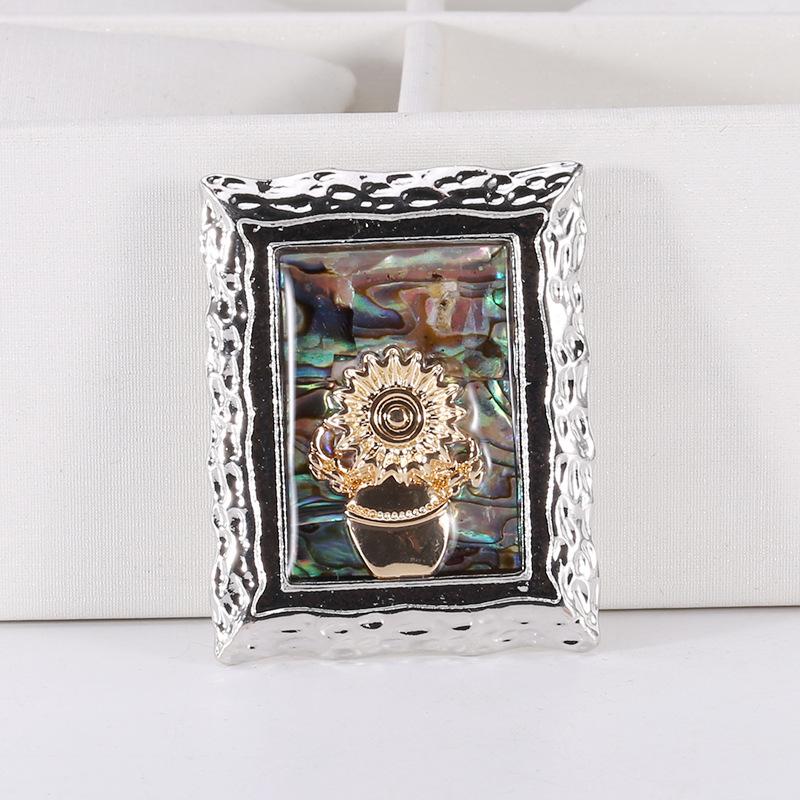 Креативная ретро-картина маслом Ван Гога Брошь-подсолнух, модная эмалевая булавка-капельница, простой корсаж для костюма серебряный
Креативная ретро-картина маслом Ван Гога Брошь-подсолнух, модная эмалевая булавка-капельница, простой корсаж для костюма серебряный