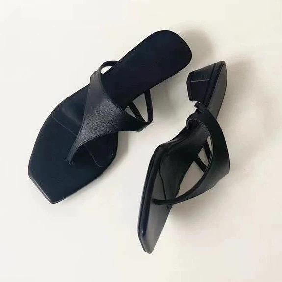 Genuine leather French square toe clip-on flip flops for women wear 2025 new summer thick-heeled high-heeled beach sandals 40 чёрный
Genuine leather French square toe clip-on flip flops for women wear 2025 new summer thick-heeled high-heeled beach sandals 40 чёрный