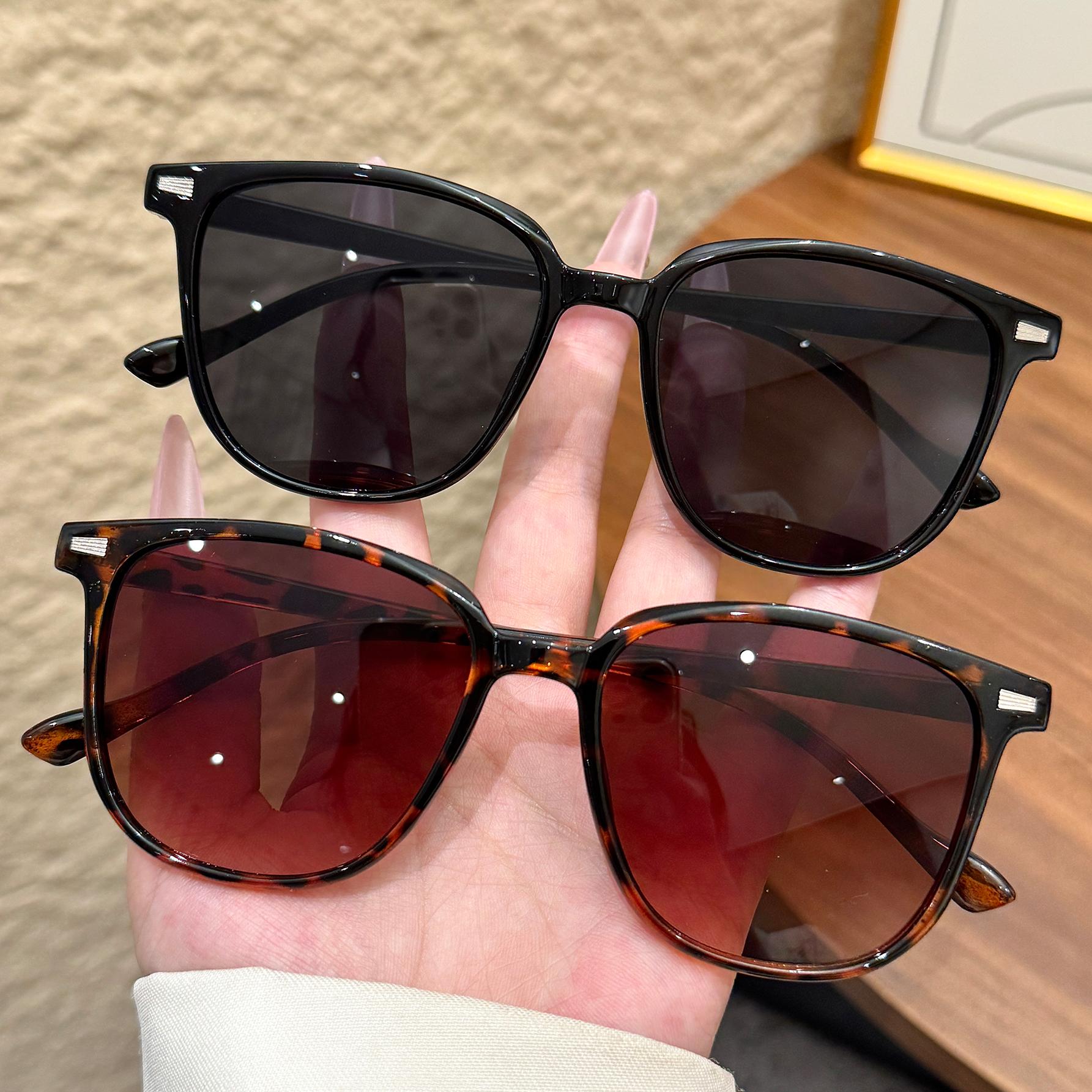 2Pcs Fashion Square Sunglasses for Women and Men, Retro Brand Design, Classic Outdoor Driving Uv400 Protection Shades
2Pcs Fashion Square Sunglasses for Women and Men, Retro Brand Design, Classic Outdoor Driving Uv400 Protection Shades