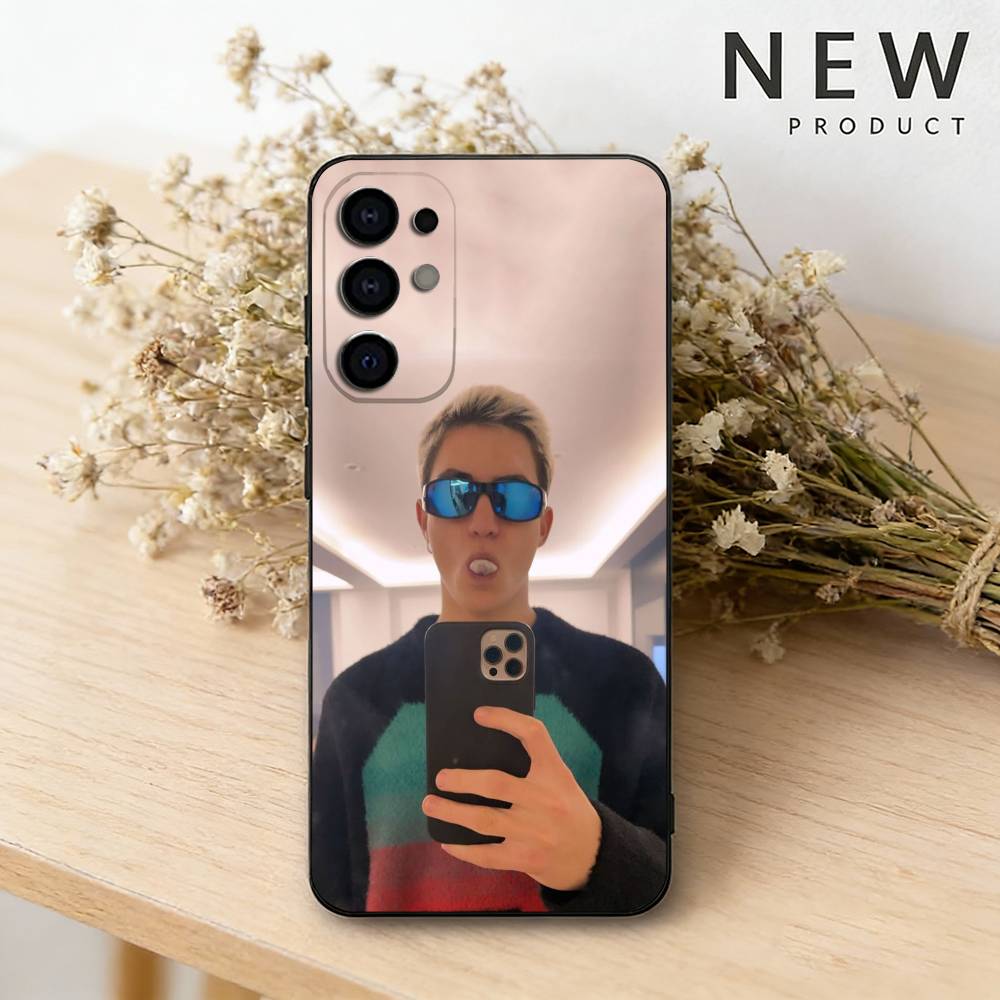 E-eric uiiz Minibuyer Phone Case For Samsung S26,25,24,23,22,21,20,30,Ultra,Plus,Fe,Lite Black Shell Samsung S25Plus
E-eric uiiz Minibuyer Phone Case For Samsung S26,25,24,23,22,21,20,30,Ultra,Plus,Fe,Lite Black Shell Samsung S25Plus
