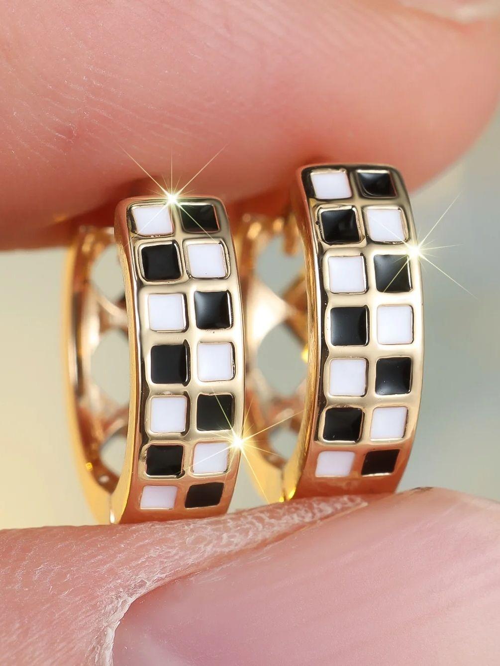 Black White Enamel Stone Round Hoop Earrings Luxury Female Gold Color Wedding Jewelry For Women
Black White Enamel Stone Round Hoop Earrings Luxury Female Gold Color Wedding Jewelry For Women