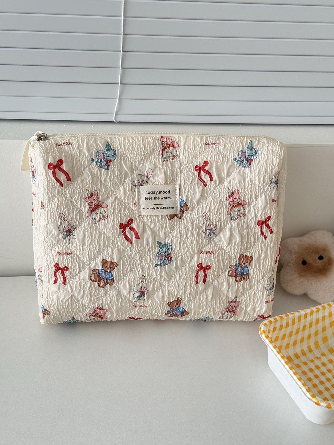 Косметичка Cross Border с милым мультяшным принтом животных большой емкости
Косметичка Cross Border с милым мультяшным принтом животных большой емкости