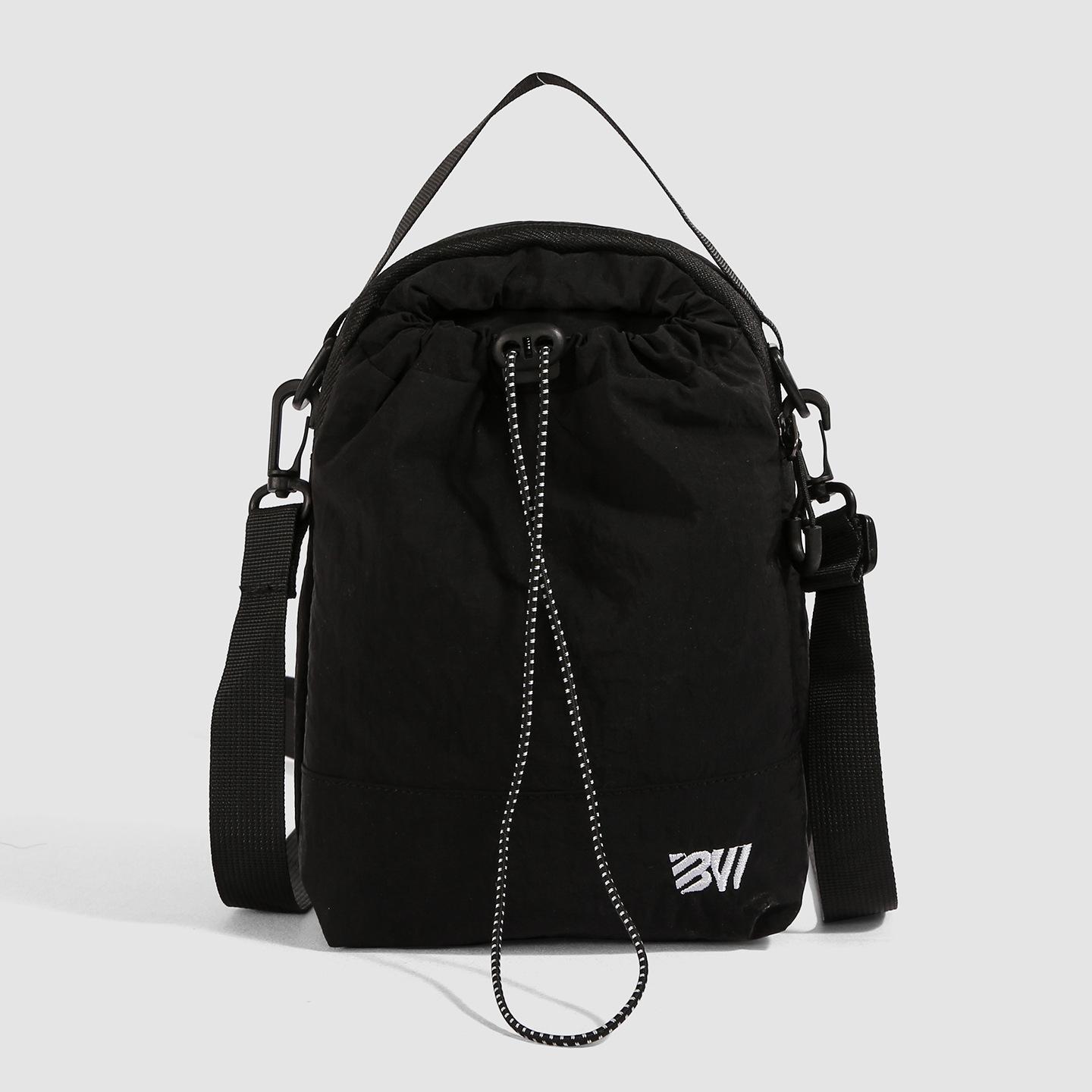 Outdoor sports kettle bag men s and women s leisure shoulder drawstring water bottle bag travel mountain climbing messenger bag lightweight mobile чорний
Outdoor sports kettle bag men s and women s leisure shoulder drawstring water bottle bag travel mountain climbing messenger bag lightweight mobile чорний