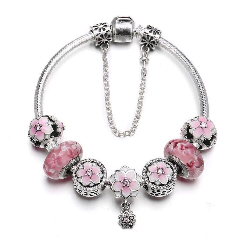 Браслет с этническим шармом в виде стеклянного цветка магнолии для женщин 19cm
Браслет с этническим шармом в виде стеклянного цветка магнолии для женщин 19cm