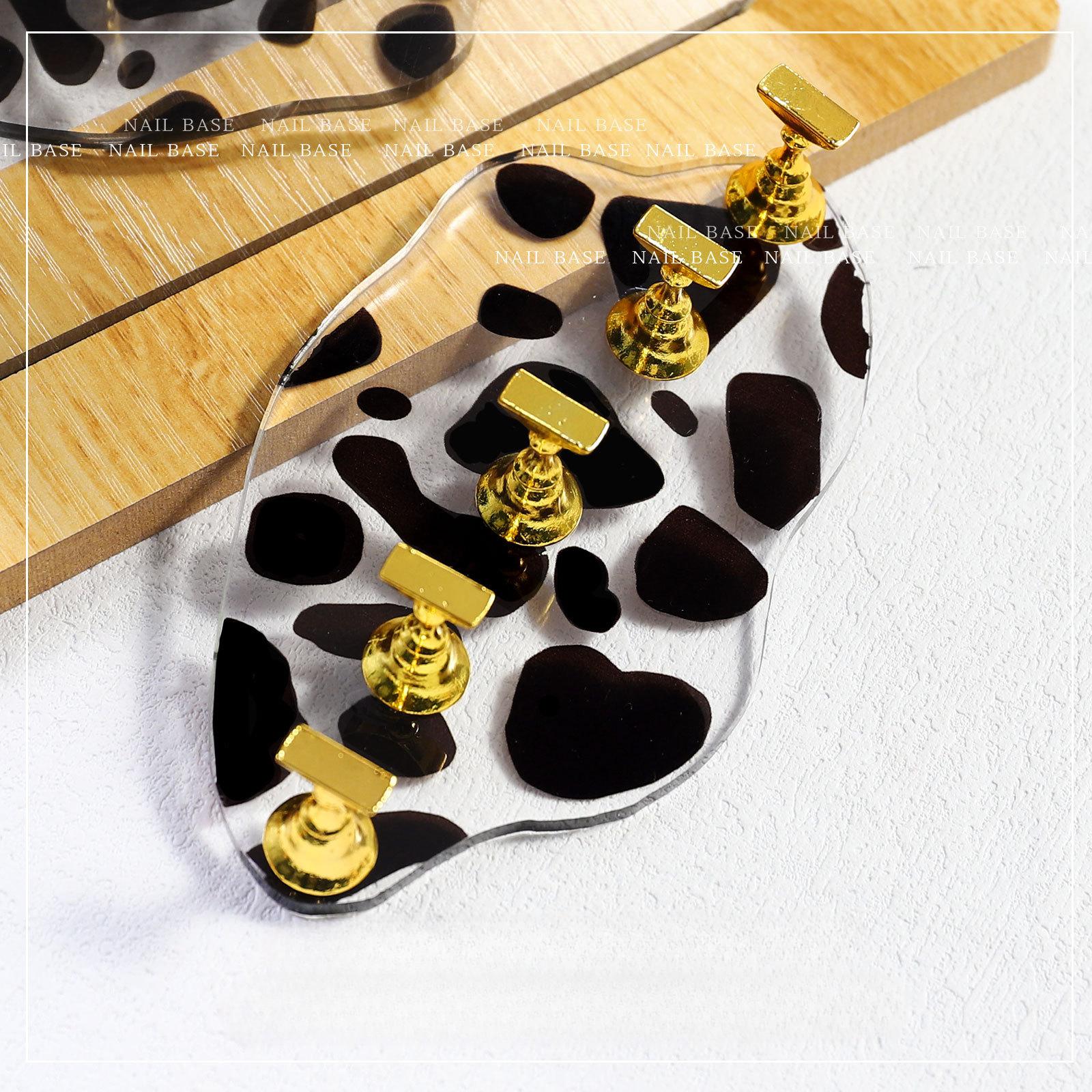 Подставка для ногтей Cow Manicure Practice, акриловая подставка для ногтей, палитра цветов
Подставка для ногтей Cow Manicure Practice, акриловая подставка для ногтей, палитра цветов