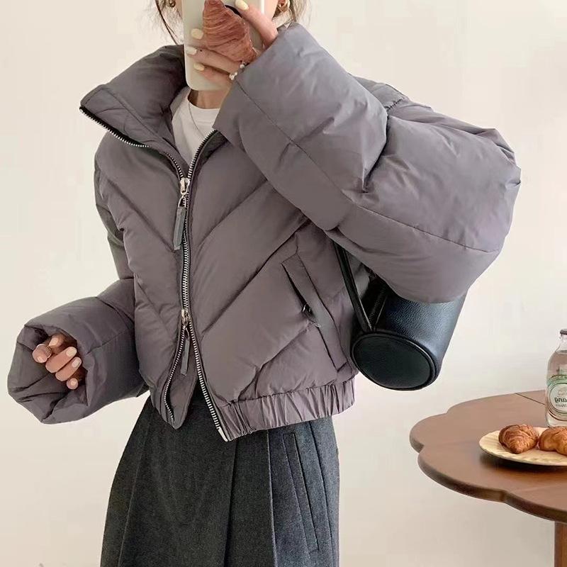 Dongdaemun short stand-up collar down jacket for women s winter 2024 new fashion small foreign style thickened bread jacket S сірий колір
Dongdaemun short stand-up collar down jacket for women s winter 2024 new fashion small foreign style thickened bread jacket S сірий колір