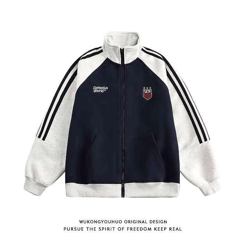 Men s Autumn Casual Slimming Stand-Collar Three-Stripes Embroidered Baseball Jacket 3XL темно-синього кольору
Men s Autumn Casual Slimming Stand-Collar Three-Stripes Embroidered Baseball Jacket 3XL темно-синього кольору