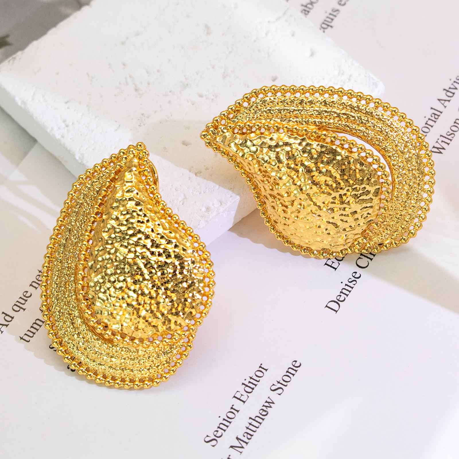 Vintage Water Drop Earrings Simple hollow-out Earrings Office Women s Jewelry Accessories Party Valentine s Day Gifts
Vintage Water Drop Earrings Simple hollow-out Earrings Office Women s Jewelry Accessories Party Valentine s Day Gifts