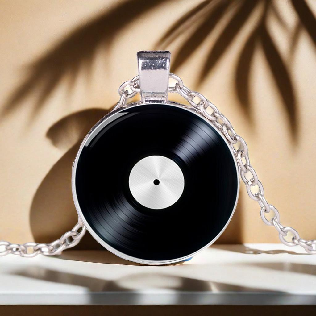 Vinyl Record Music Necklace Pendant Jewelry, Suitable For Everyday Wear, Unisex.
Vinyl Record Music Necklace Pendant Jewelry, Suitable For Everyday Wear, Unisex.
