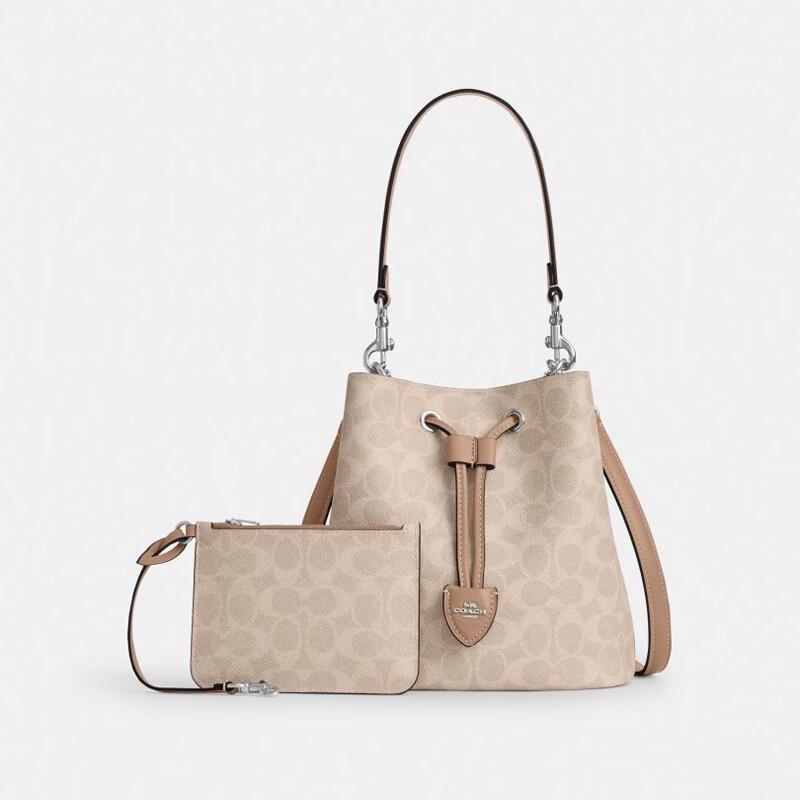 COACH Rowan 21 Women s Small Bucket Bag
COACH Rowan 21 Women s Small Bucket Bag