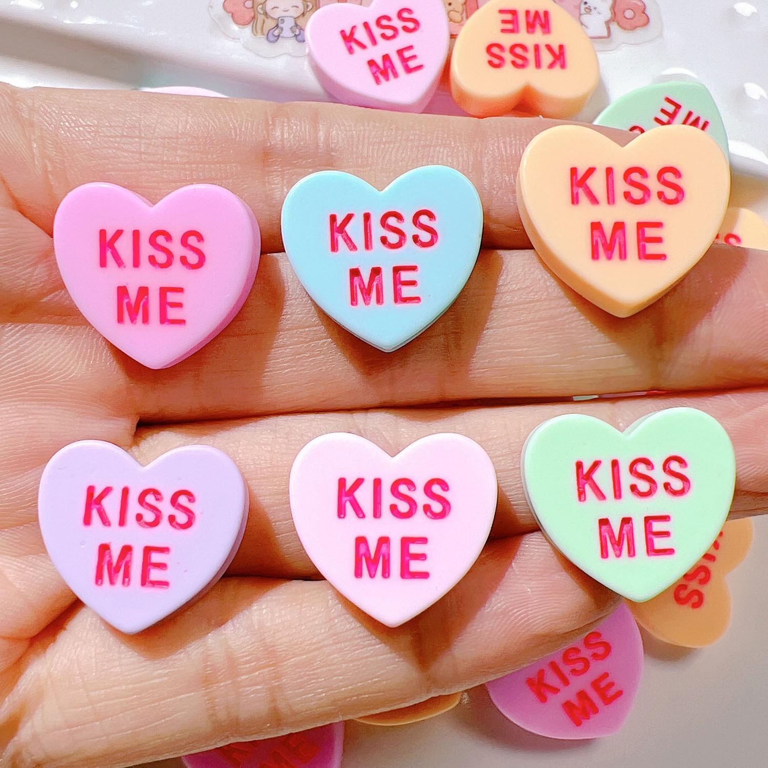 10Pcs New Cute Cartoon Heart Shaped KISS ME Series Flat Back Ornament Jewelry Bows Accessories
10Pcs New Cute Cartoon Heart Shaped KISS ME Series Flat Back Ornament Jewelry Bows Accessories