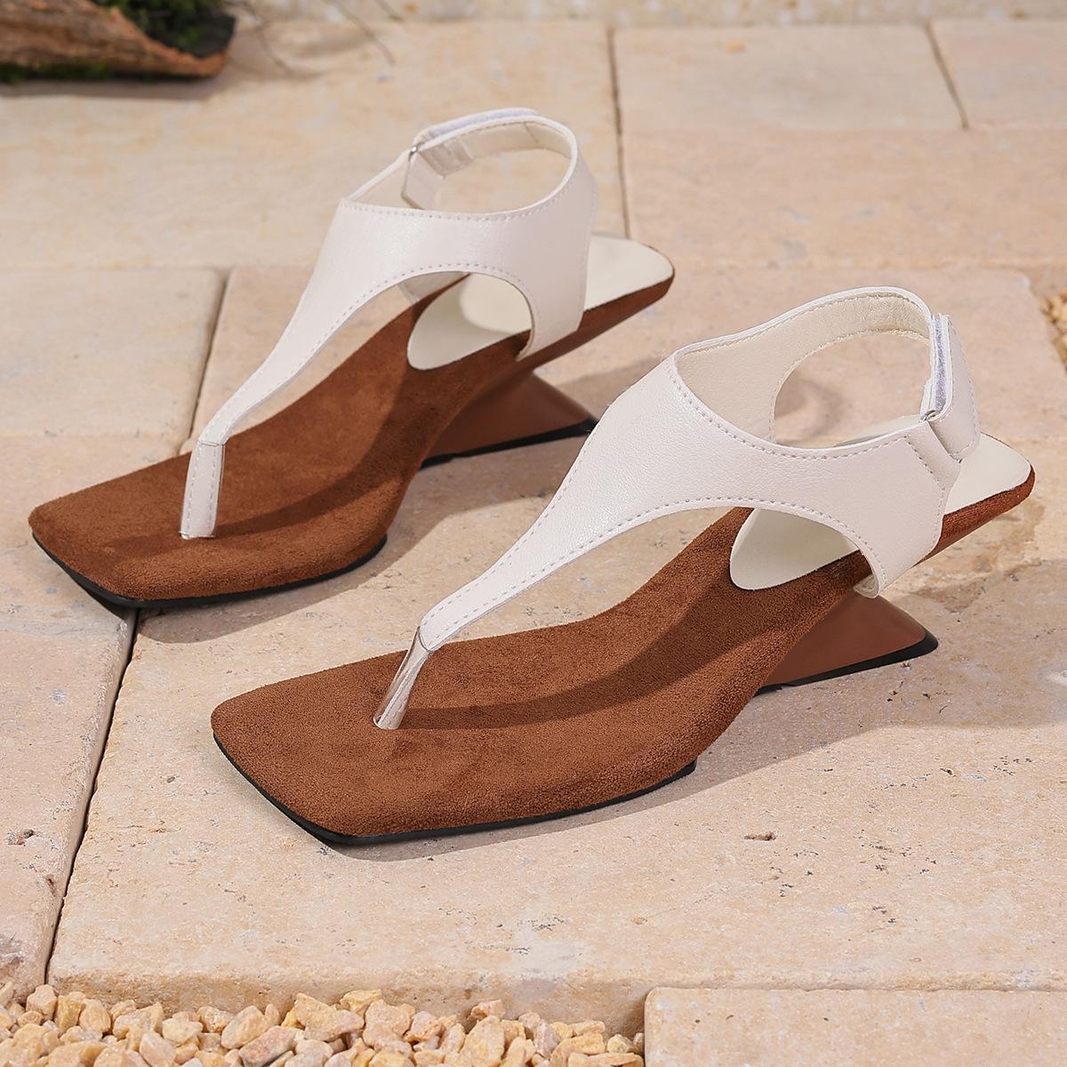 Retro summer sandals women s new square toe sandals fashion special-shaped heel high-heeled sandals versatile medium-heeled sandals 35 белый
Retro summer sandals women s new square toe sandals fashion special-shaped heel high-heeled sandals versatile medium-heeled sandals 35 белый