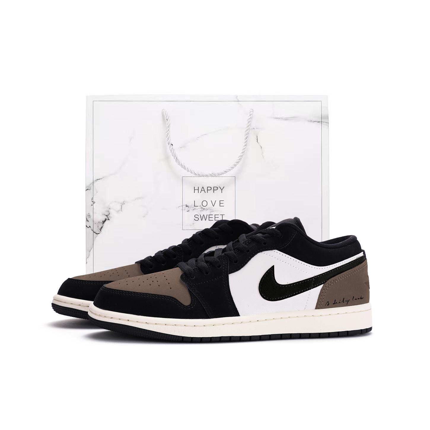 Jordan Air Jordan 1 Low top Vintage Basketball Shoes Unisex Black White II3788-003(Team59-SBOX) 40.5
Jordan Air Jordan 1 Low top Vintage Basketball Shoes Unisex Black White II3788-003(Team59-SBOX) 40.5