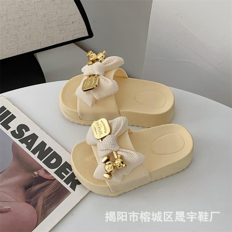 Child summer travel slippersnew Korean version baby soft soled slippers casual girls slip and comforta princess bow slippers 26-27
Child summer travel slippersnew Korean version baby soft soled slippers casual girls slip and comforta princess bow slippers 26-27