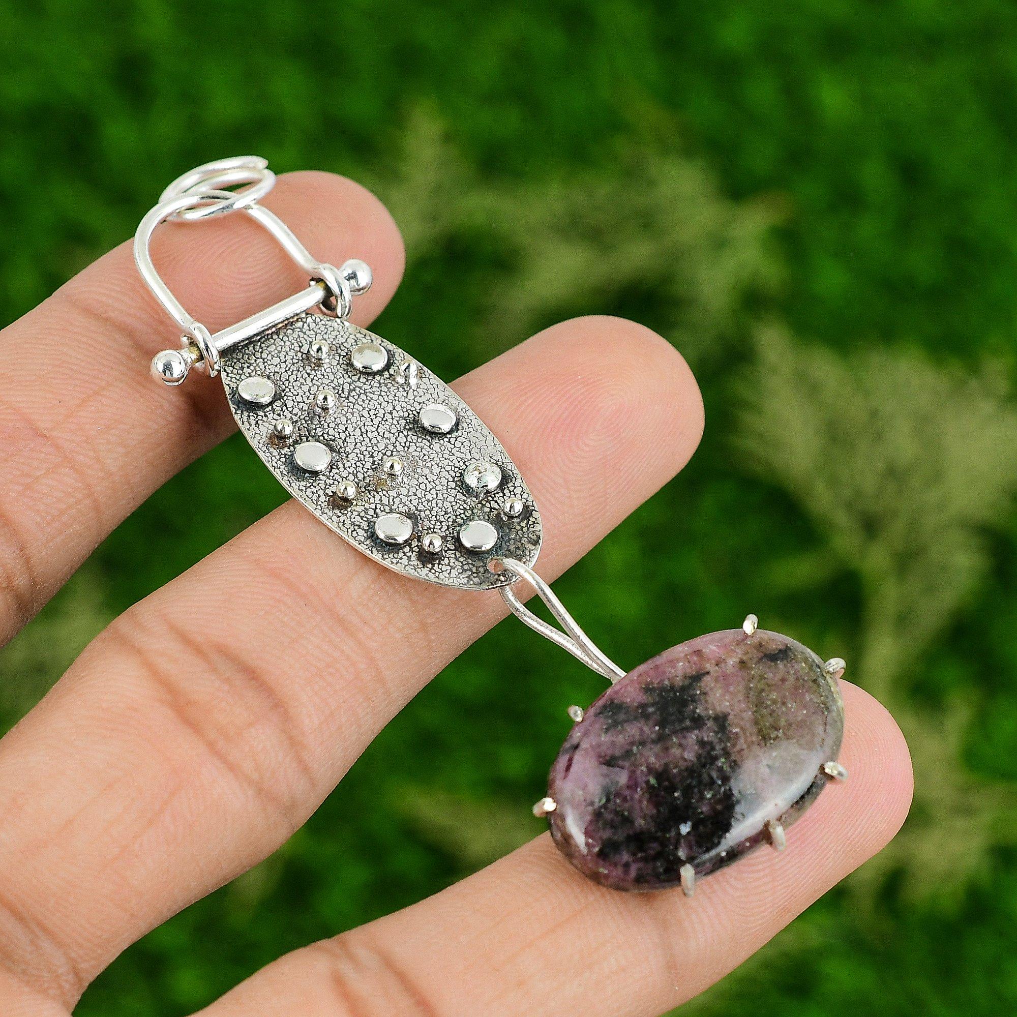 Sterling Silver Oval Rhodonite Stone Unique Heart Chakra Trendy Pendant Jewelry
Sterling Silver Oval Rhodonite Stone Unique Heart Chakra Trendy Pendant Jewelry