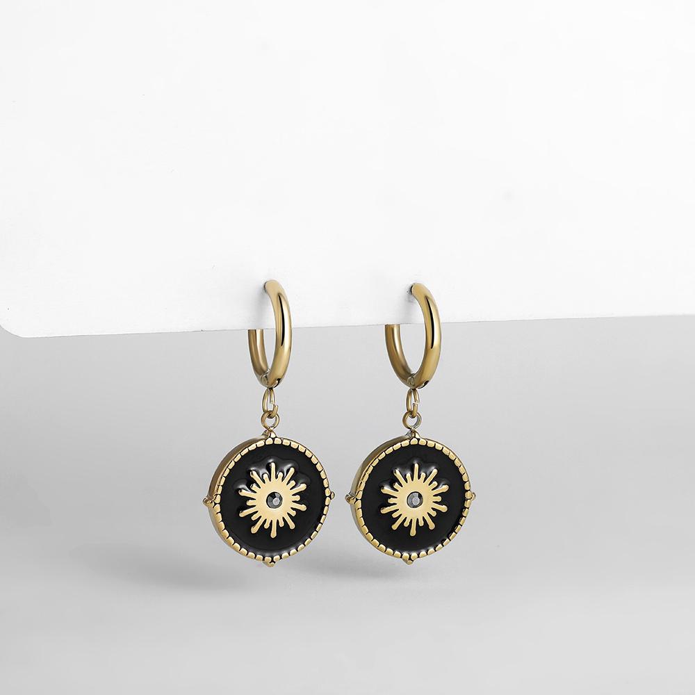 Chic Black Enamel Square Star Stainless Steel Hoop Earrings for Women Vintage Small Geometric Pendant Huggies Pendientes Zircon
Chic Black Enamel Square Star Stainless Steel Hoop Earrings for Women Vintage Small Geometric Pendant Huggies Pendientes Zircon