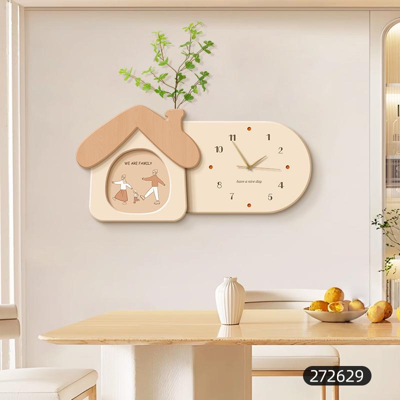 A Family of Four Restaurant Decoration Paintings with Clocks, Dining Room Hanging Paintings, Cream Style Warm Living Room Dining Table Wall Murals 60 * 30
A Family of Four Restaurant Decoration Paintings with Clocks, Dining Room Hanging Paintings, Cream Style Warm Living Room Dining Table Wall Murals 60 * 30