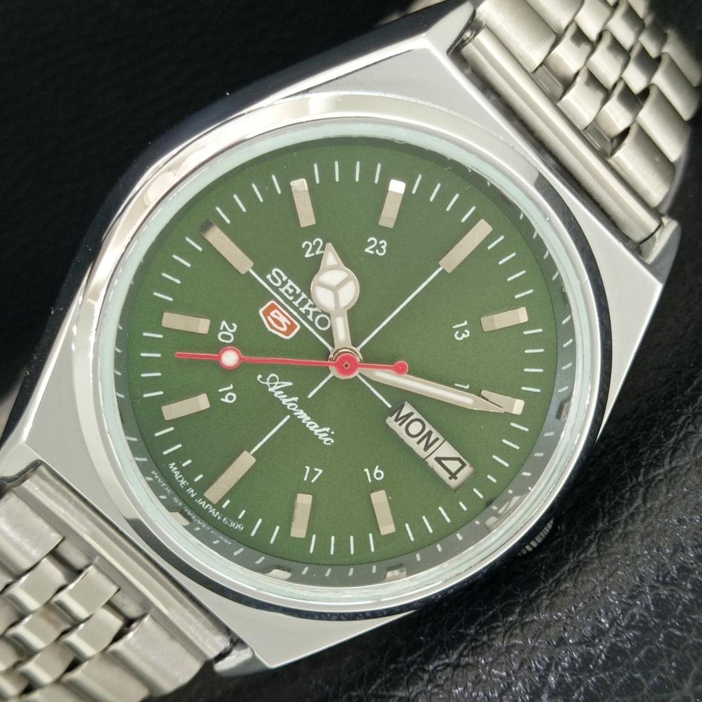 VINTAGE REFURBISHED SEIKO 5 AUTOMATIC 6309A JAPAN MENS GREEN WATCH a442890-1
VINTAGE REFURBISHED SEIKO 5 AUTOMATIC 6309A JAPAN MENS GREEN WATCH a442890-1