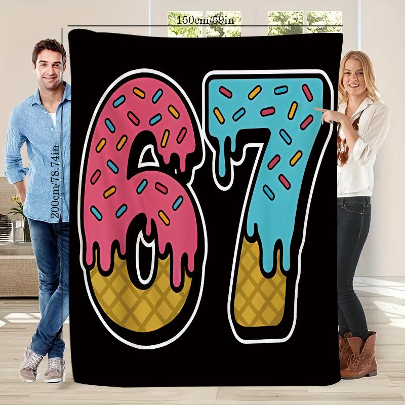 Number 67 Printed Blanket - Soft Flannel Bedspread with Arabic Numerals, All-Season Cozy Bed Cover for Christmas Gifts 75x90cm
Number 67 Printed Blanket - Soft Flannel Bedspread with Arabic Numerals, All-Season Cozy Bed Cover for Christmas Gifts 75x90cm