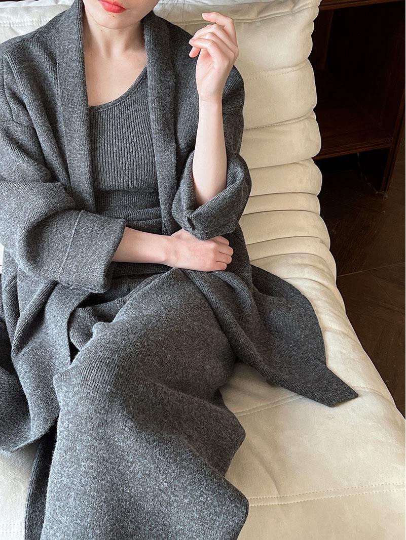 LUXI 2025 Women s High-End French Style Autumn/Winter Cardigan, Vest & Wide-Leg Pants Set One Size
LUXI 2025 Women s High-End French Style Autumn/Winter Cardigan, Vest & Wide-Leg Pants Set One Size