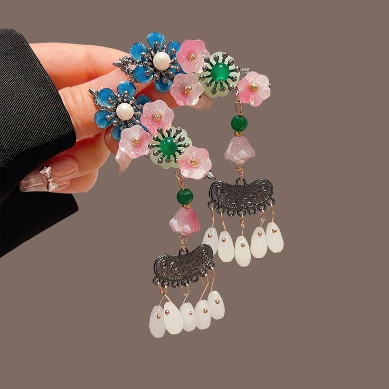 1/2Pcs Flower-Shaped Long Tassel Hairpin Chinese Style Floral Design Side Bangs Clip Vintage Hanfu Accessory Hair Ornament
1/2Pcs Flower-Shaped Long Tassel Hairpin Chinese Style Floral Design Side Bangs Clip Vintage Hanfu Accessory Hair Ornament