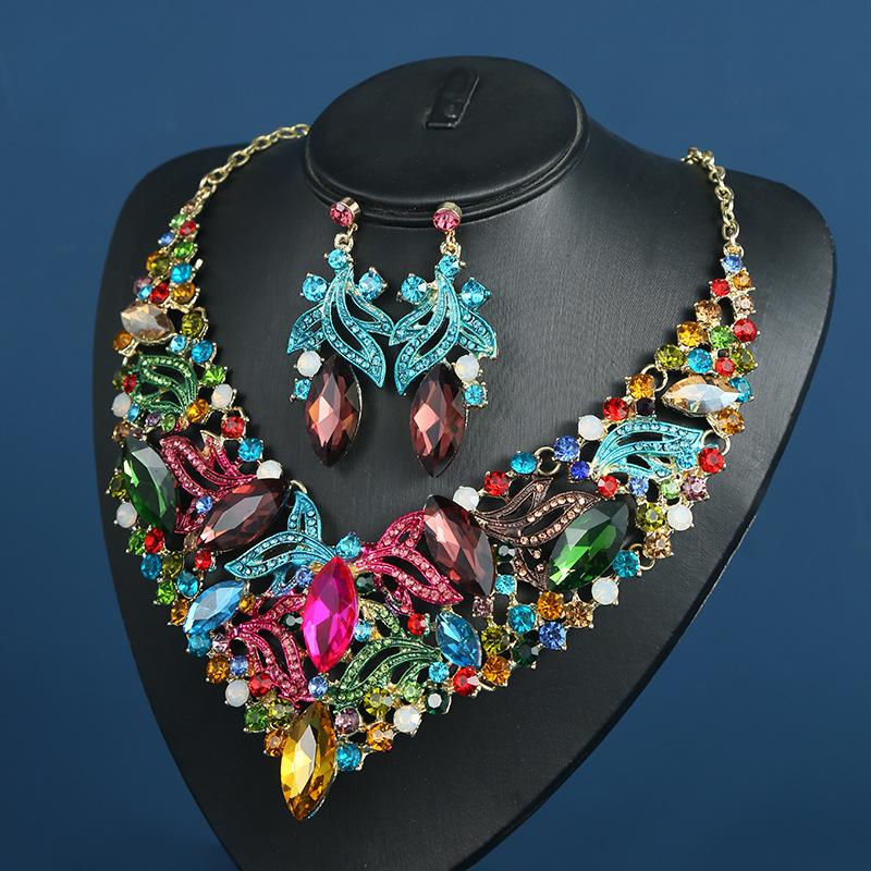 BLINGBAY Women s Vintage Multicolor Rhinestone Statement Necklace and Earrings Set Bohemian Crystal Jewelry for Party Wedding 18K
BLINGBAY Women s Vintage Multicolor Rhinestone Statement Necklace and Earrings Set Bohemian Crystal Jewelry for Party Wedding 18K