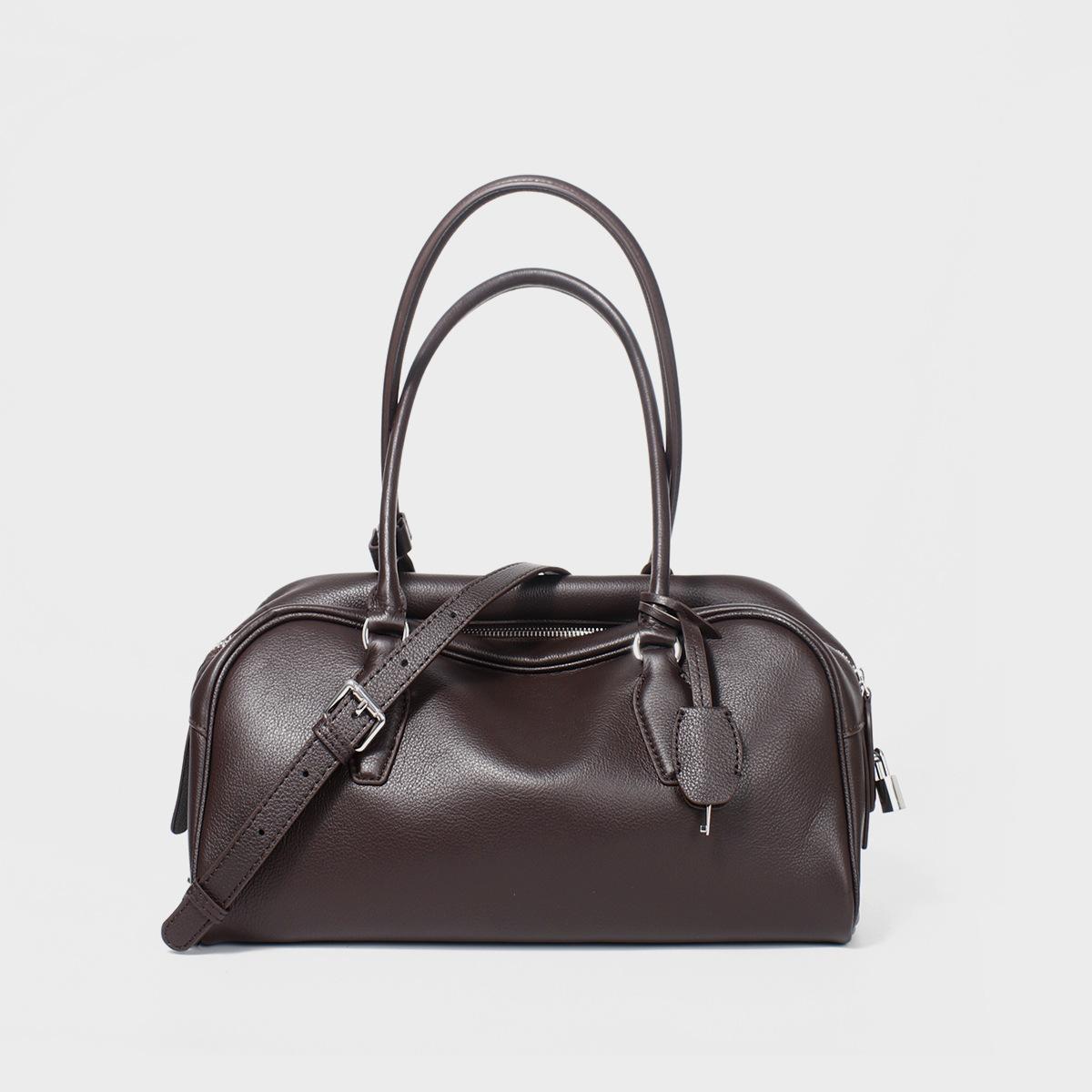 Genuine Leather Bowling Bag with Lg Handle, Niche Luxury Crossbody Handbag, Versatile Top-Handle Purse 34x13x17cm кавовий
Genuine Leather Bowling Bag with Lg Handle, Niche Luxury Crossbody Handbag, Versatile Top-Handle Purse 34x13x17cm кавовий