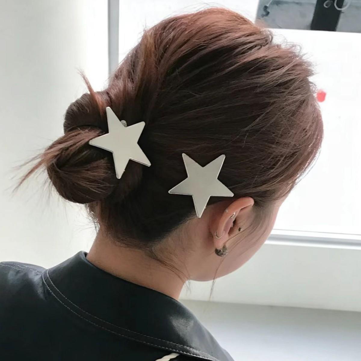 4pcs Korean Ins High-end Metal Silver Pentagram Duckbill Clip Millennium Women s Daily Wears Head Side Bangs Clip Decoration
4pcs Korean Ins High-end Metal Silver Pentagram Duckbill Clip Millennium Women s Daily Wears Head Side Bangs Clip Decoration