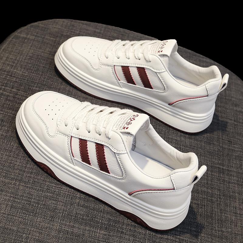 Leather platform white shoes women s 2025 spring and summer new student versatile leisure sports explosion flat baseplate shoes 40
Leather platform white shoes women s 2025 spring and summer new student versatile leisure sports explosion flat baseplate shoes 40