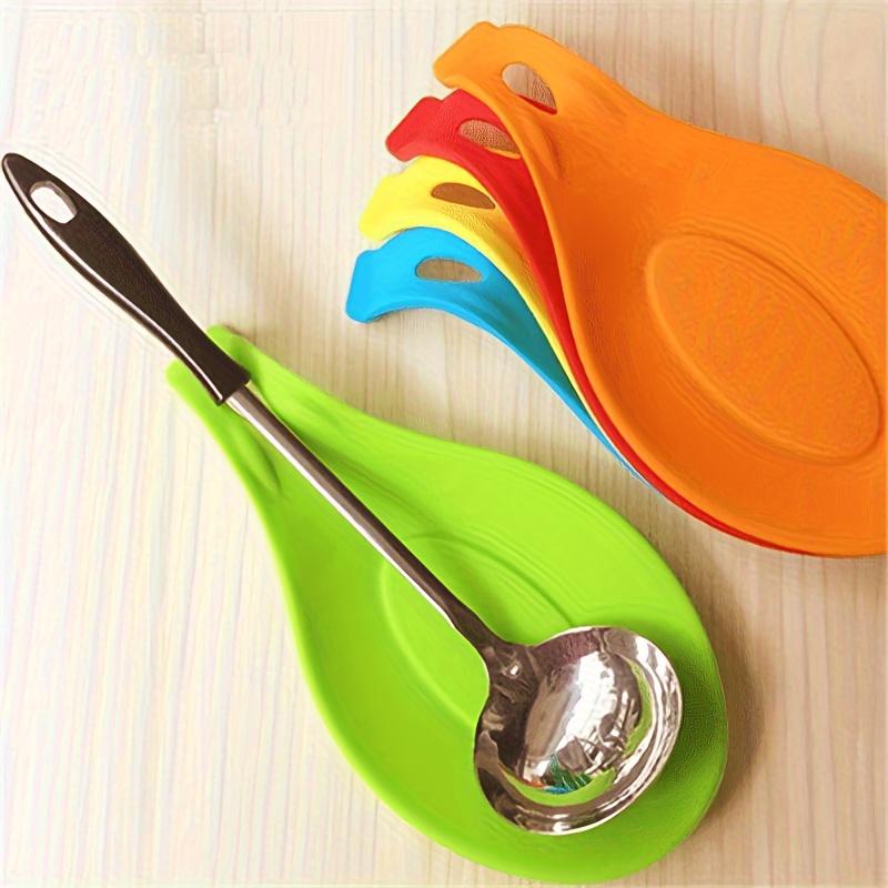 1pc Heat-Resistant Silicone Spoon Rest - Multipurpose Kitchen Mat for Spoons And Forks, Random Color Selection
1pc Heat-Resistant Silicone Spoon Rest - Multipurpose Kitchen Mat for Spoons And Forks, Random Color Selection