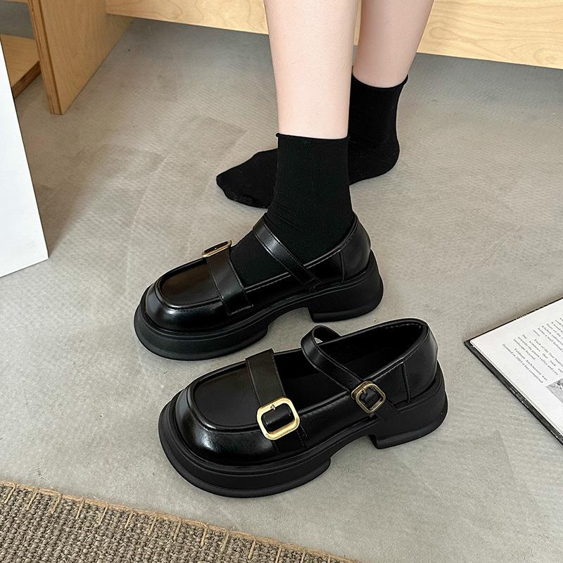 Маленькие кожаные туфли женские на платформе-маффин в стиле Мэри Джейн женские туфли 2025 новые весенне-осенние jk универсальные лоферы 35 матовый черный
Маленькие кожаные туфли женские на платформе-маффин в стиле Мэри Джейн женские туфли 2025 новые весенне-осенние jk универсальные лоферы 35 матовый черный