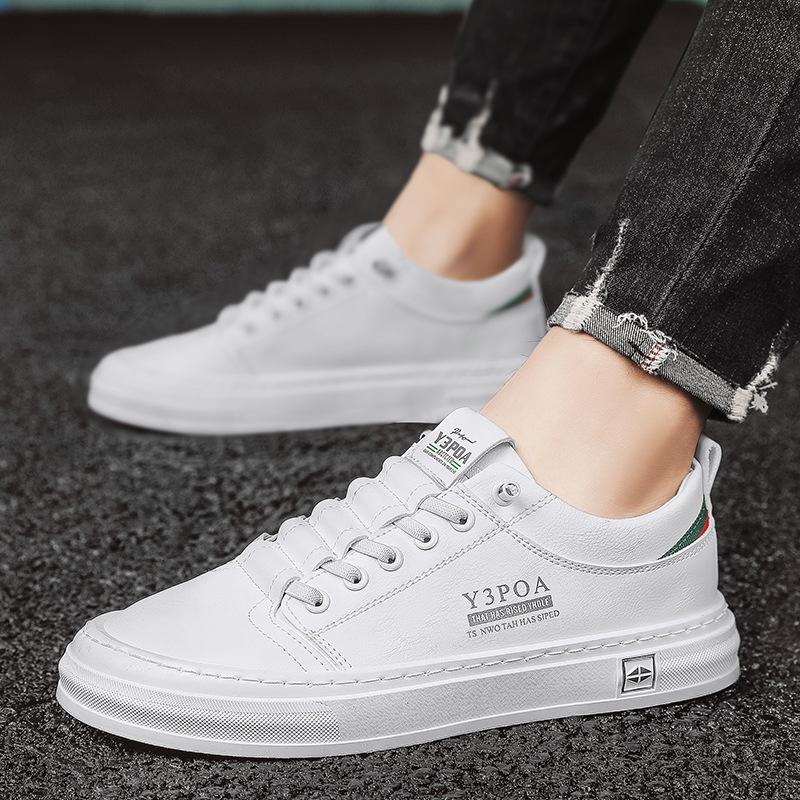 Мода 2024 года, новые мужские легкие нескользящие спортивные туфли, роскошные универсальные модные повседневные туфли для активного отдыха, кроссовки высокого класса 41 белый
Мода 2024 года, новые мужские легкие нескользящие спортивные туфли, роскошные универсальные модные повседневные туфли для активного отдыха, кроссовки высокого класса 41 белый