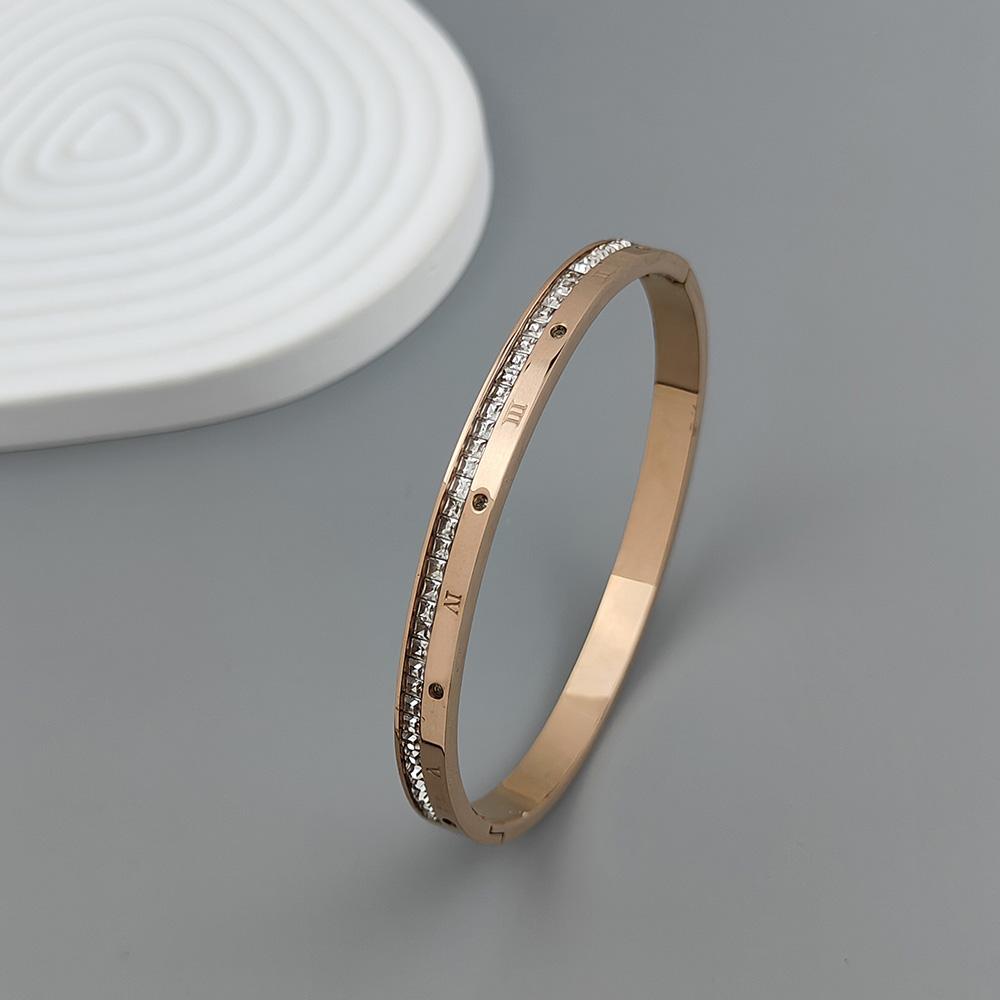 Roman Numeral Zircon Stainless Steel Gold-plated Women s Bracelet, High Quality Waterproof Metal Bracelet, Party Jewelry рожевий колір золота
Roman Numeral Zircon Stainless Steel Gold-plated Women s Bracelet, High Quality Waterproof Metal Bracelet, Party Jewelry рожевий колір золота